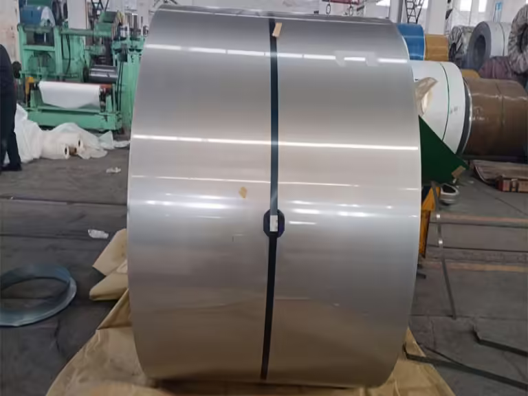 Рулон нержавеющей стали 430 на заводе