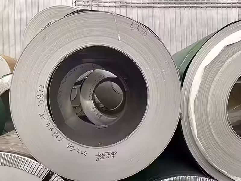 Detail kumparan baja tahan karat 904L