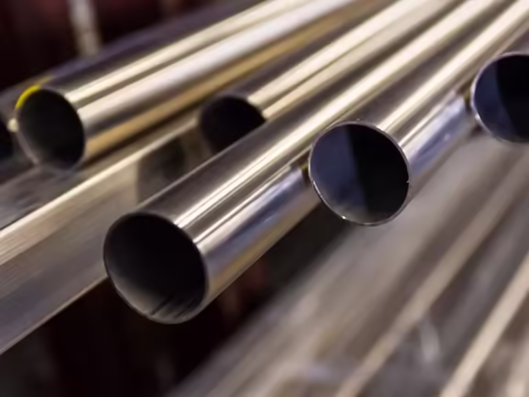 tumpukan pipa hastelloy b2