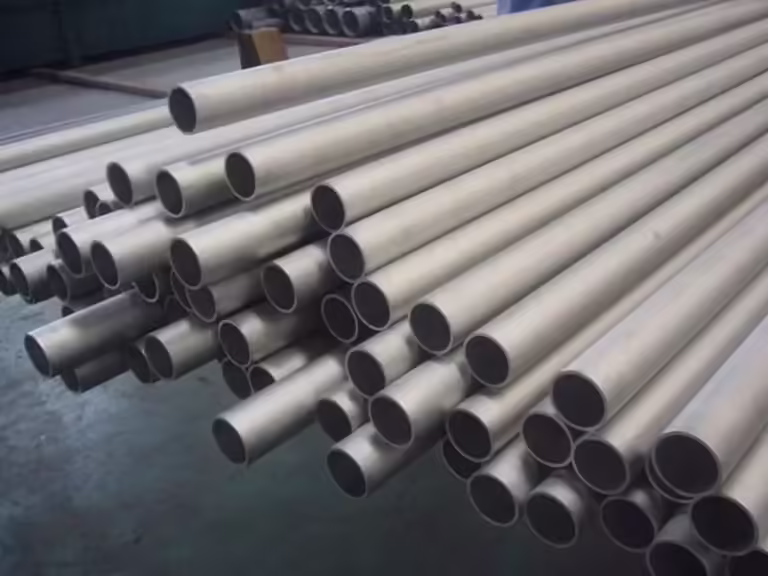 tumpukan pipa hastelloy c22