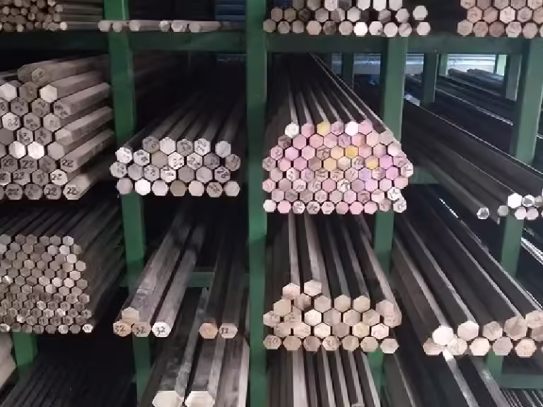 barre hexagonale en acier inoxydable en stock2