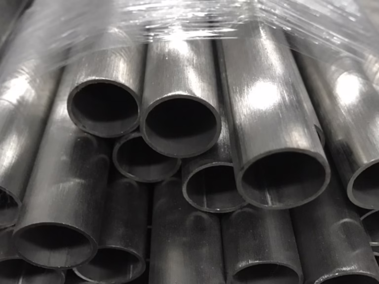 نقطة أنبوب الفولاذ المقاوم للصدأ المصقول